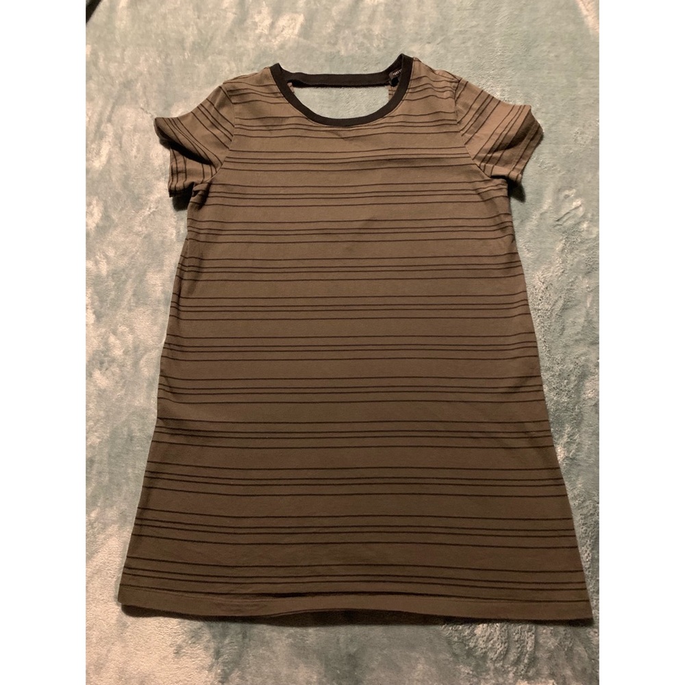 FOREVER 21 T-SHIRT DRESS